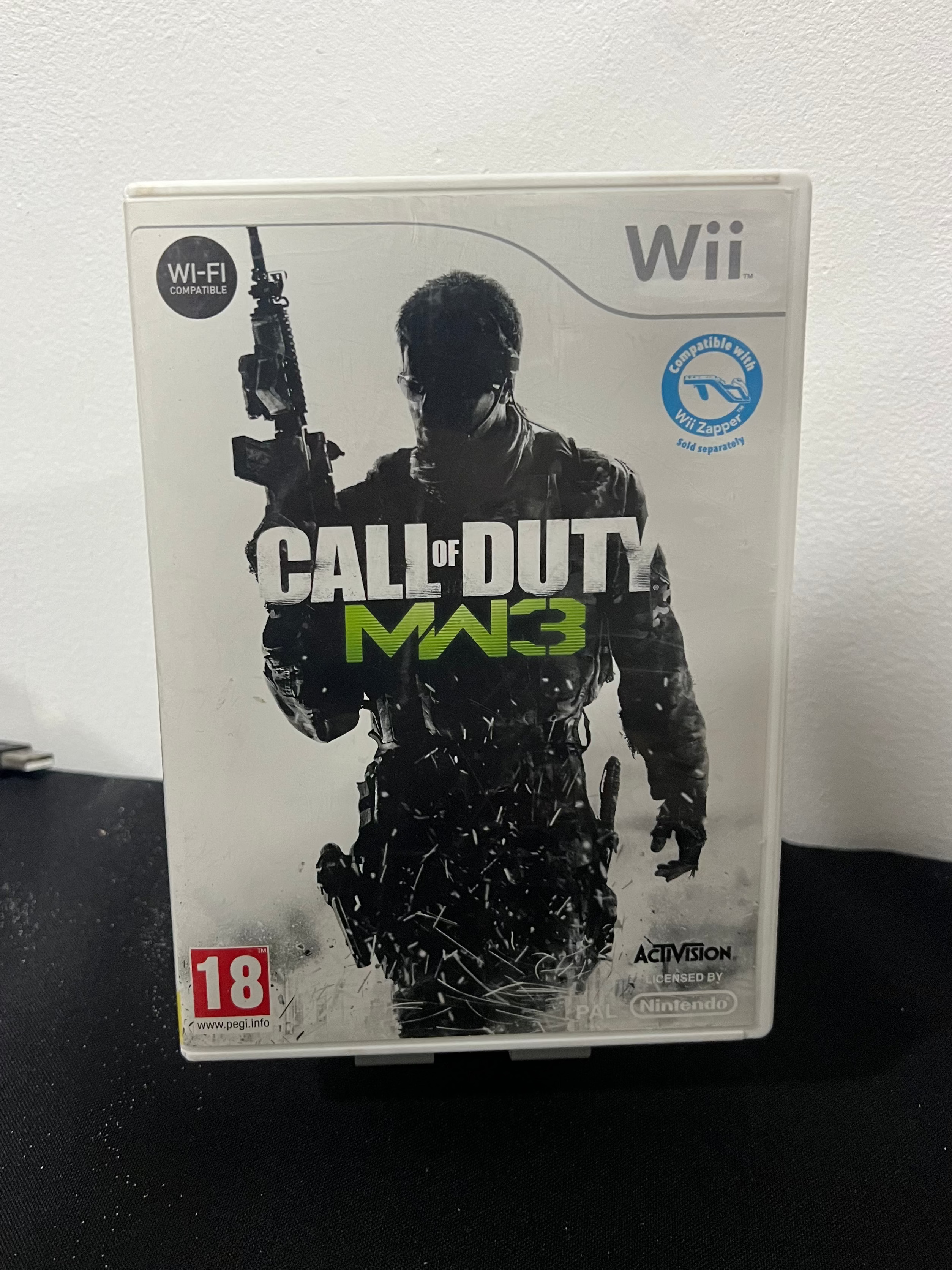 Modern Warfare 3 completo con su manual - Wii