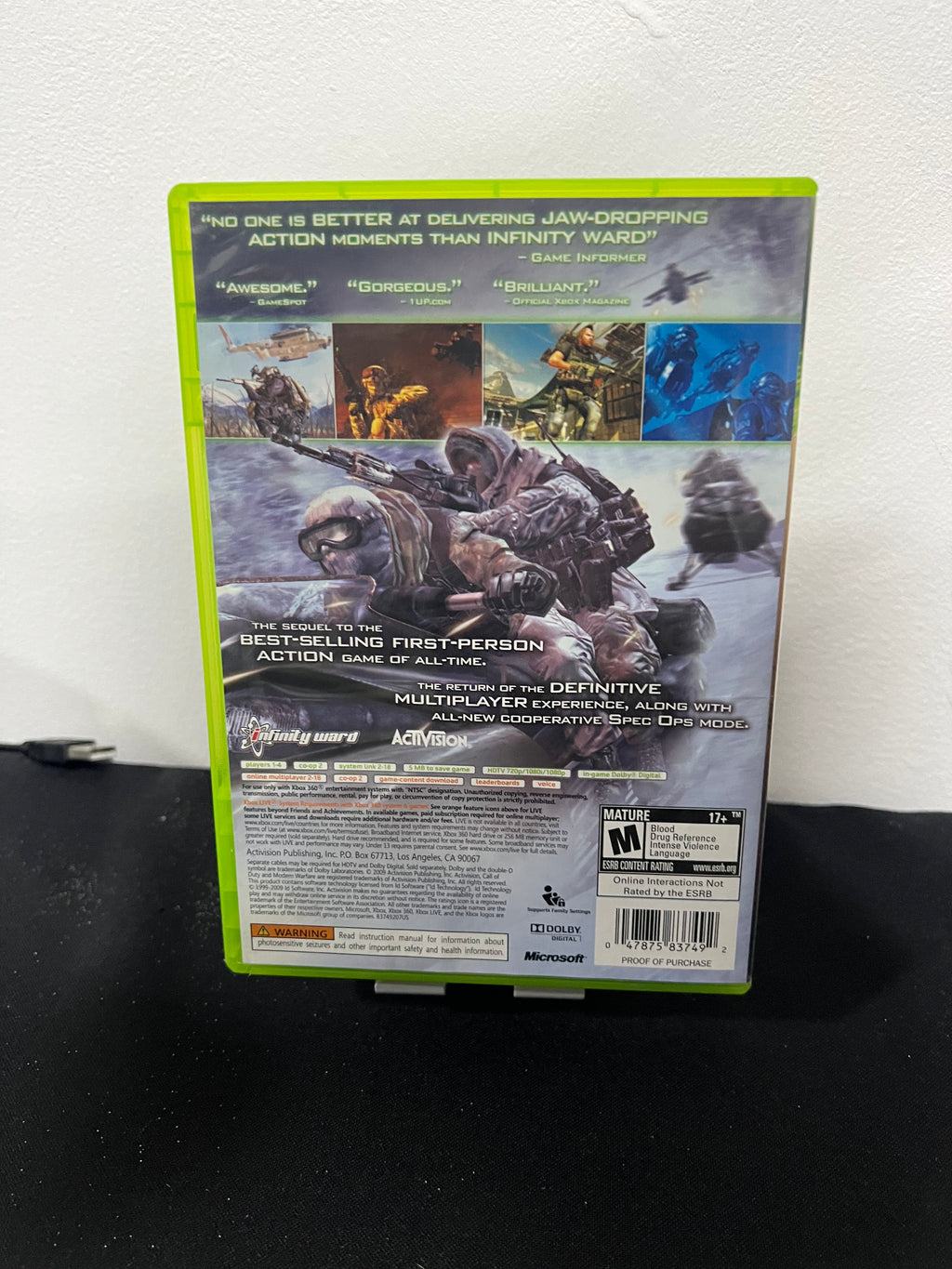 Modern Warfare 2 completo incluye su manual - Xbox 360