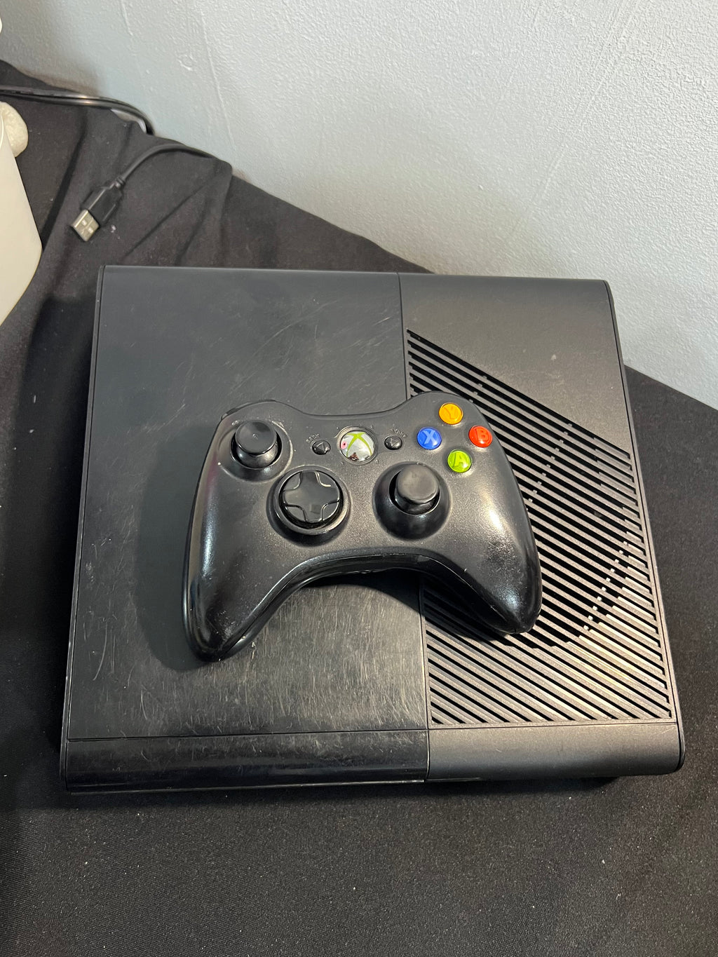 Xbox 360 E Slim (500gb)