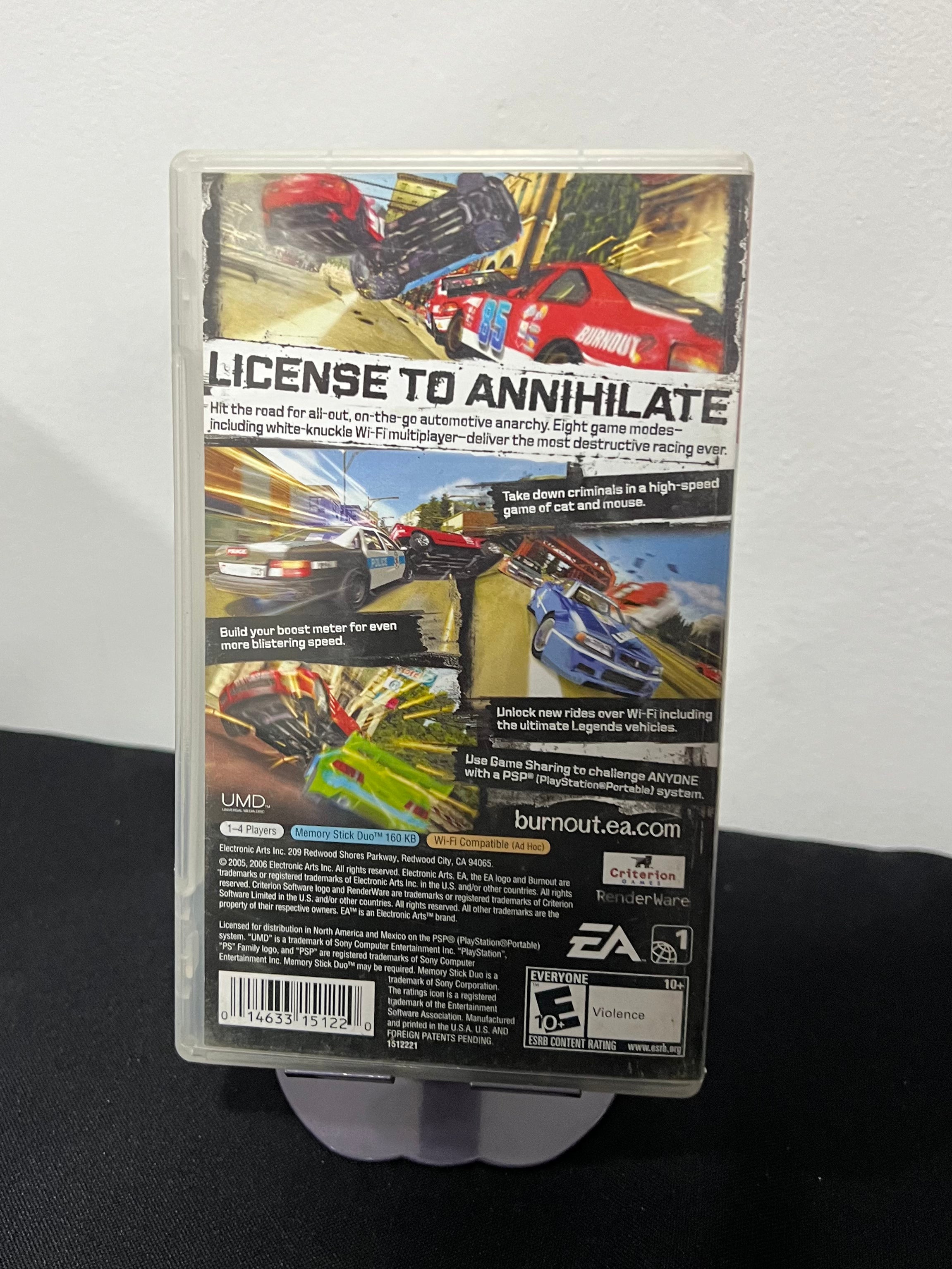 Burnout Legends completa incluye su manual - PSP