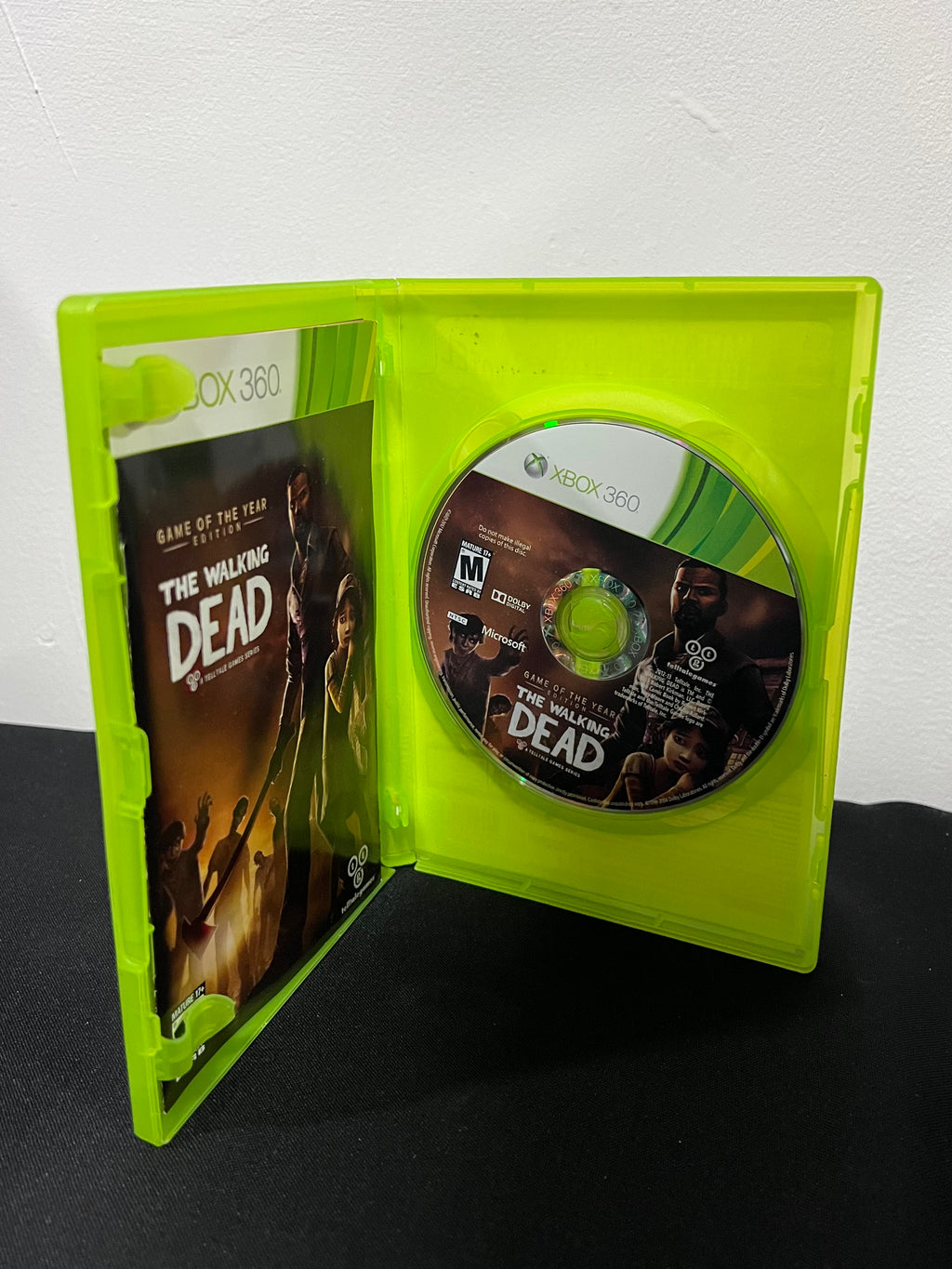 Walking Dead The Complete First Season completo incluye su manual - Xbox 360